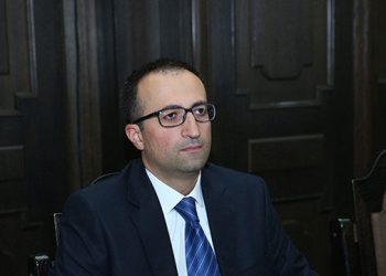 Armenia TV targets Arsen Torosyan