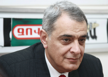 Ряд дезинформаций от Давида Шахназаряна