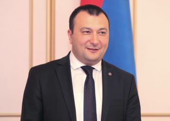 Ваге Энфиаджян и армия фейков ППА в Facebook