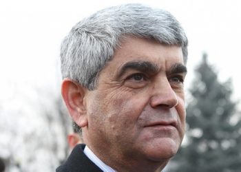 Դավիթ Բաբայանը հերքում է, Վիտալի Բալասանյանը հրաժարական չի ներկայացրել