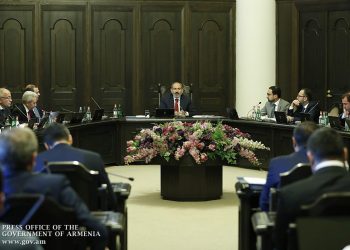 The government has stopped ordering polls: following the traces of the article published by Hraparak daily