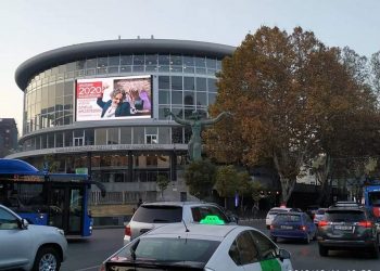 Сколько грузинских туристов приехало в Армению? Рекламные щиты не сработали