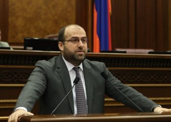 ՀԷԿ-երին տրվող թույլտվություններ և դրամաշնորհներ. Էրիկ Գրիգորյանի հայտարարությունների հետքերով