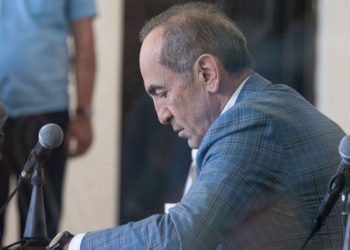 Манипулятивная статья «Комсомольской правды» о деле Роберта Кочаряна
