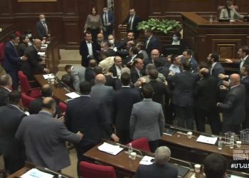 Վահե Ղալումյանը ստում է․ նա առերևույթ հարվածել է Մարուքյանին