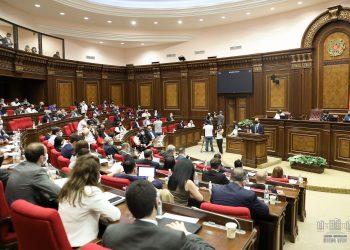 «Իմ քայլի» պատգամավորները Սահմանադրական փոփոխությունների քվեարկության օրը չեն իմացել վարակված լինելու մասին