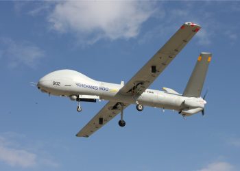 ПВО Армении не брала на прицел гражданский самолет. Немецкий журналист манипулирует