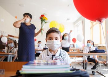 Կրթությունը Covid 19-ի պայմաններում. ի՞նչ կանոնների են հետևում աշակերտներն ու ուսուցիչներն ամբողջ աշխարհում