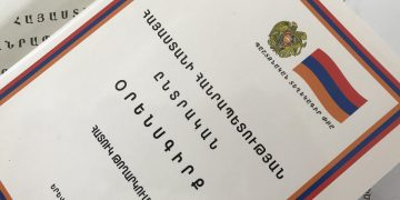 Ռազմական դրության ժամանակ ԱԺ ընտրության արգելքը նախևառաջ սահմանադրական պահանջ է. «Հրապարակը» մանիպուլացնում է