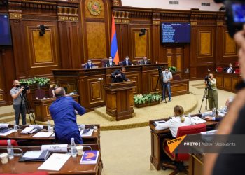 «Շշակռիվի» սկիզբն իրականում և ըստ Հրաչյա Հակոբյանի