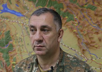 Заместитель начальника Генштаба Степан Галстян и его жена – владельцы десятков земельных участков