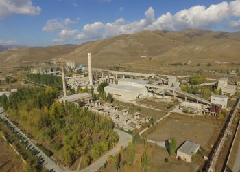 The maximum allowable concentration of airborne dust in Hrazdan exceeded and the local cement factory fined