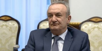 Կեղծ չեն, բայց դիպլոմ էլ չեն․ կրթության նախարարի նուրբ մանիպուլյացիան