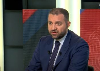 Նվազագույն աշխատավարձն ու պաշտոնյայի աշխատավարձի չափը․ Քերոբյանի մանիպուլյացիան