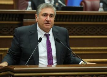 Արցախը ՀՀ-ին կապող ճանապարհը արգելափակված է Լաչինի միջանցքում. պատգամավորը սխալվում է