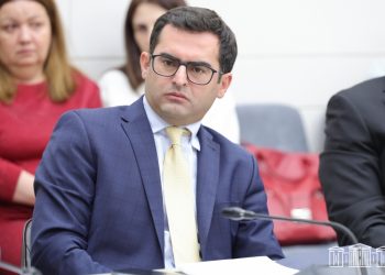 Քըրքորյանը երբևէ հրապարակային չի խոսել Քոչարյանի կողմից իր ներդրումները չարաշահելու մասին. Արշակյանը սխալվում է